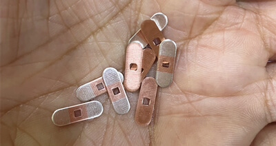 실버 인레이 스트립으로 만든 스탬핑 배송